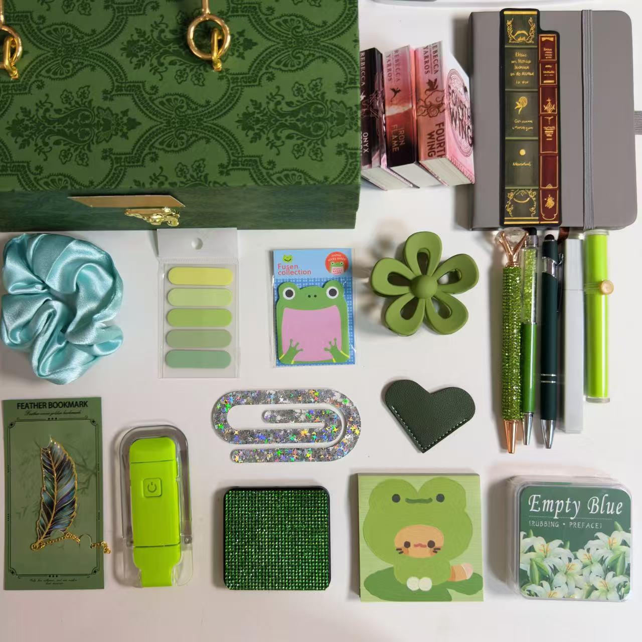 Your Emerald Dragon 💚🐉 Bookish Bundle